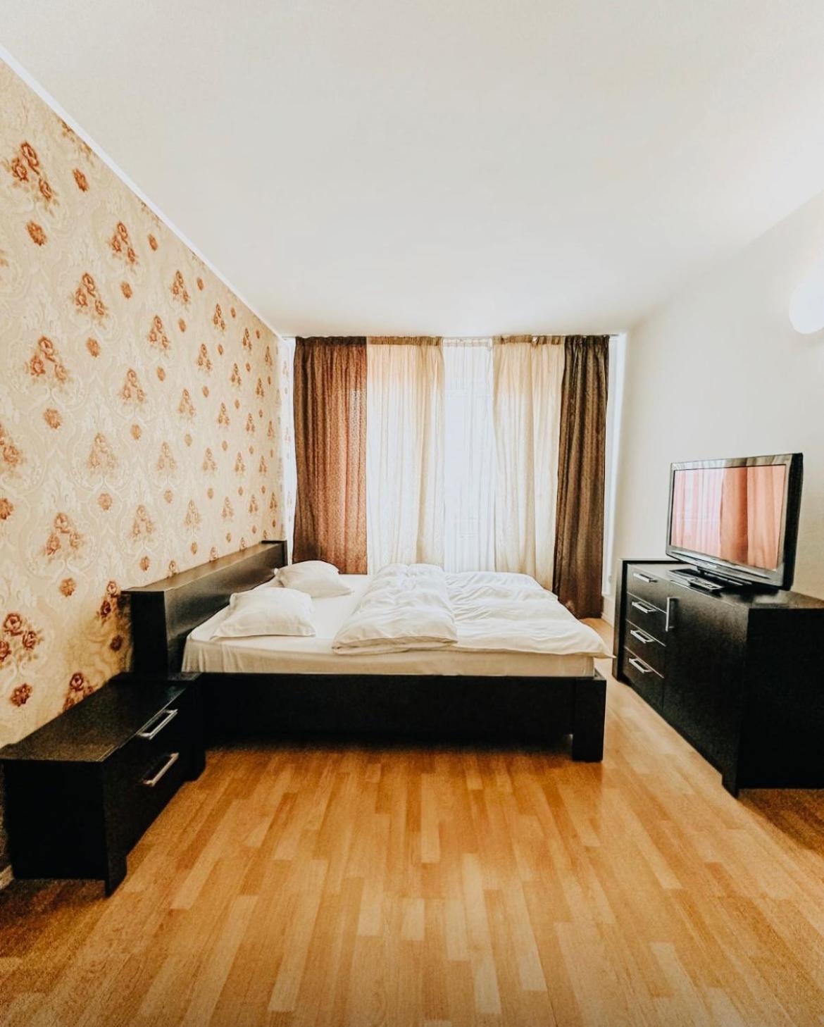 Casablanca Hostel Craiova Exterior photo